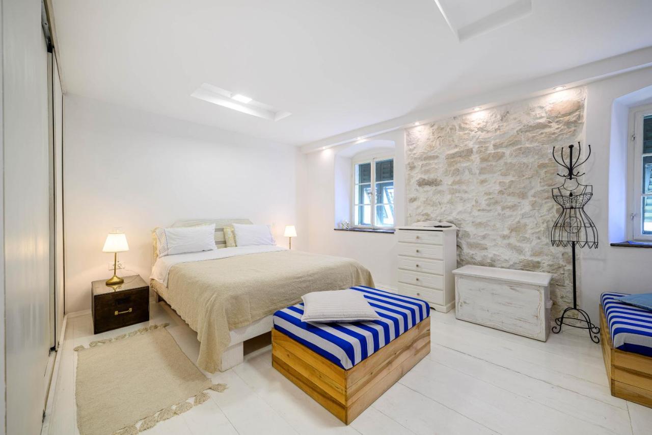 Swan Adriatic Apartment & Room Sibenik Exterior photo