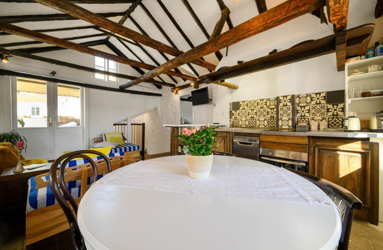 Swan Adriatic Apartment & Room Sibenik Exterior photo